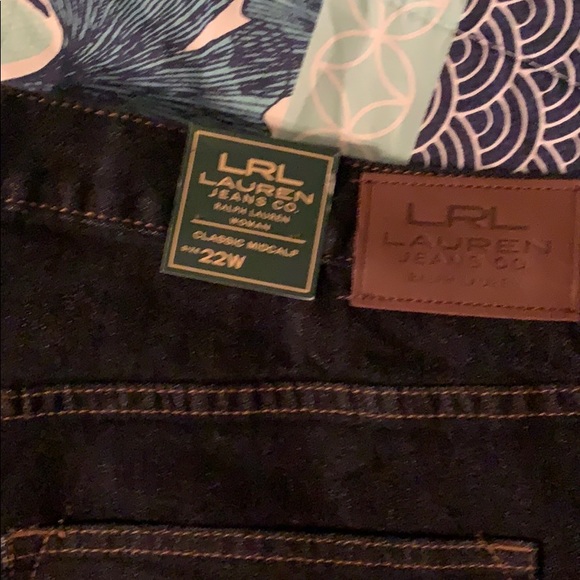 Capris - Picture 3 of 3